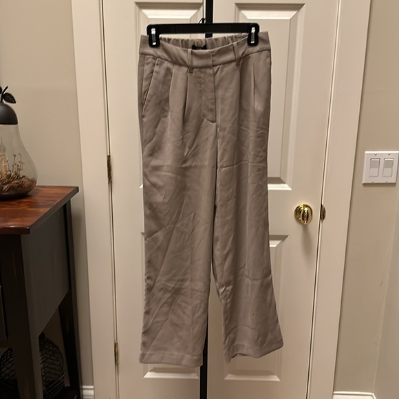 QUINCE women’s Stretch Crepe Pleated Wide Leg Pants - Picture 8 of 16